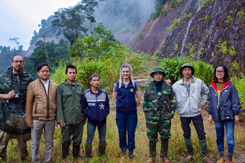 Ash with FFI, Pu Mat CTT members and Ranger